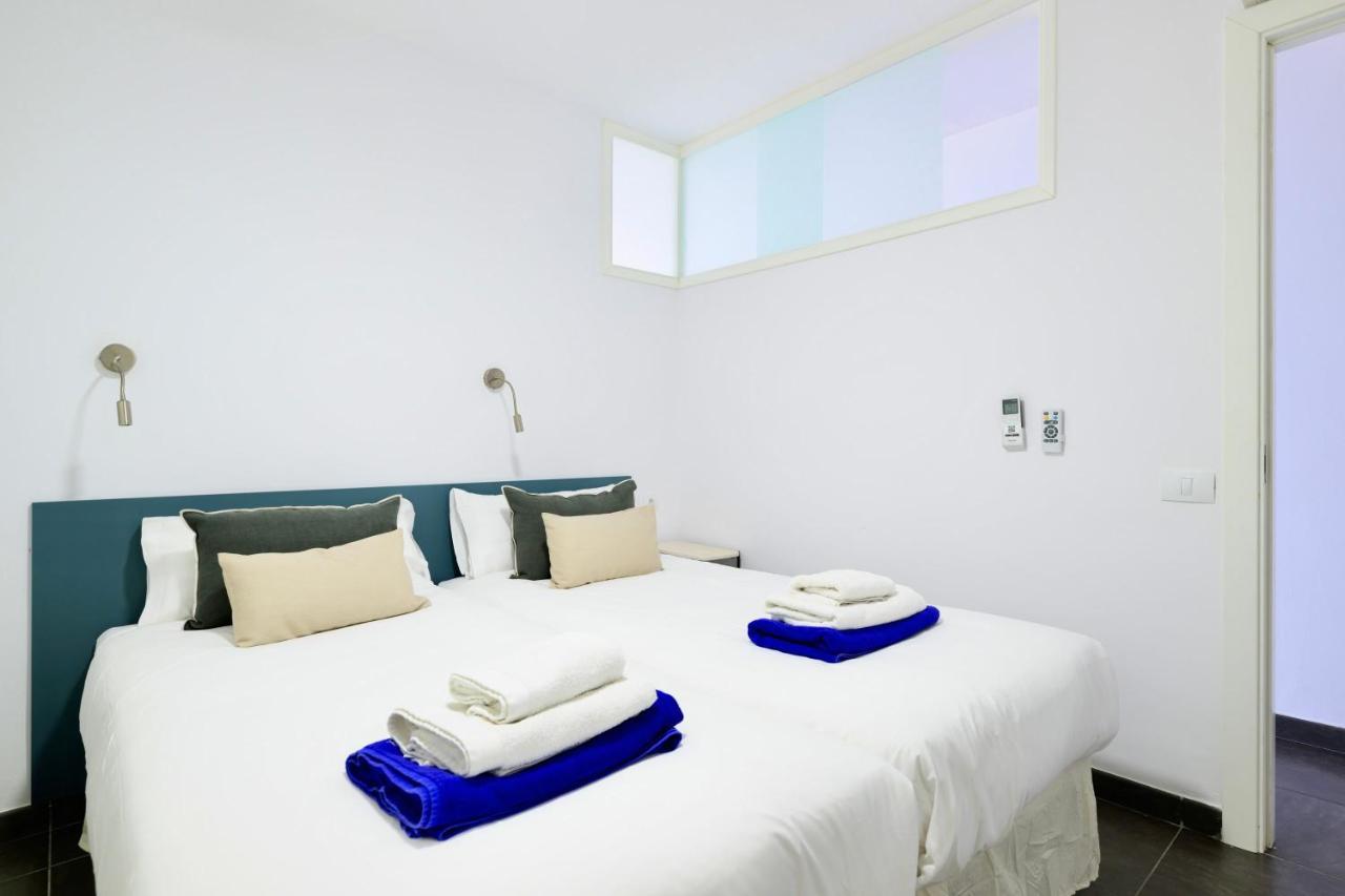 Charming 2 Bedroom Retreat With Beachfront Views San Bartolomé Exterior foto