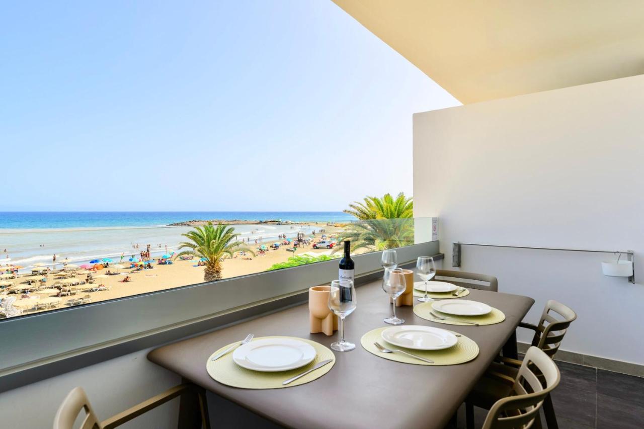 Charming 2 Bedroom Retreat With Beachfront Views San Bartolomé Exterior foto